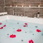 Apartment Girolamo's Jacuzzi Place